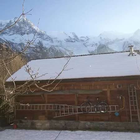 Domek alpejski Chalet Les Merisiers Face Au Mont Blanc Chamonix