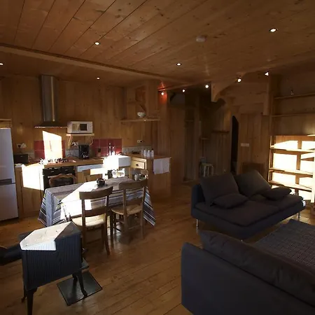 Chalet Les Merisiers Face Au Mont Blanc * Chamonix